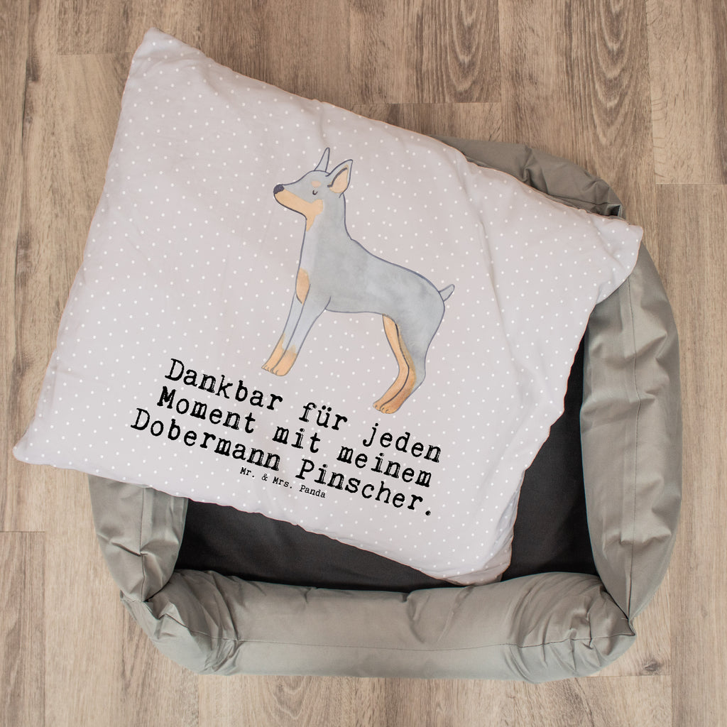Hundebett Dobermann Pinscher Moment Hundebett, Hundeliege, Liegeplatz, Hund, Hundekörbchen, Körbchen, Tierbett, Hundebett Luxus, Hundekissen, Hundesofa, Hundeschlafplatz, Hundebettchen, Hundemöbel, Hundedecke, Hunderasse, Rassehund, Hundebesitzer, Geschenk, Tierfreund, Schenken, Welpe, Dobermann Pinscher
