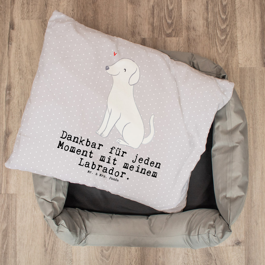 Hundebett Labrador Moment Hundebett, Hundeliege, Liegeplatz, Hund, Hundekörbchen, Körbchen, Tierbett, Hundebett Luxus, Hundekissen, Hundesofa, Hundeschlafplatz, Hundebettchen, Hundemöbel, Hundedecke, Hunderasse, Rassehund, Hundebesitzer, Geschenk, Tierfreund, Schenken, Welpe, Labrador