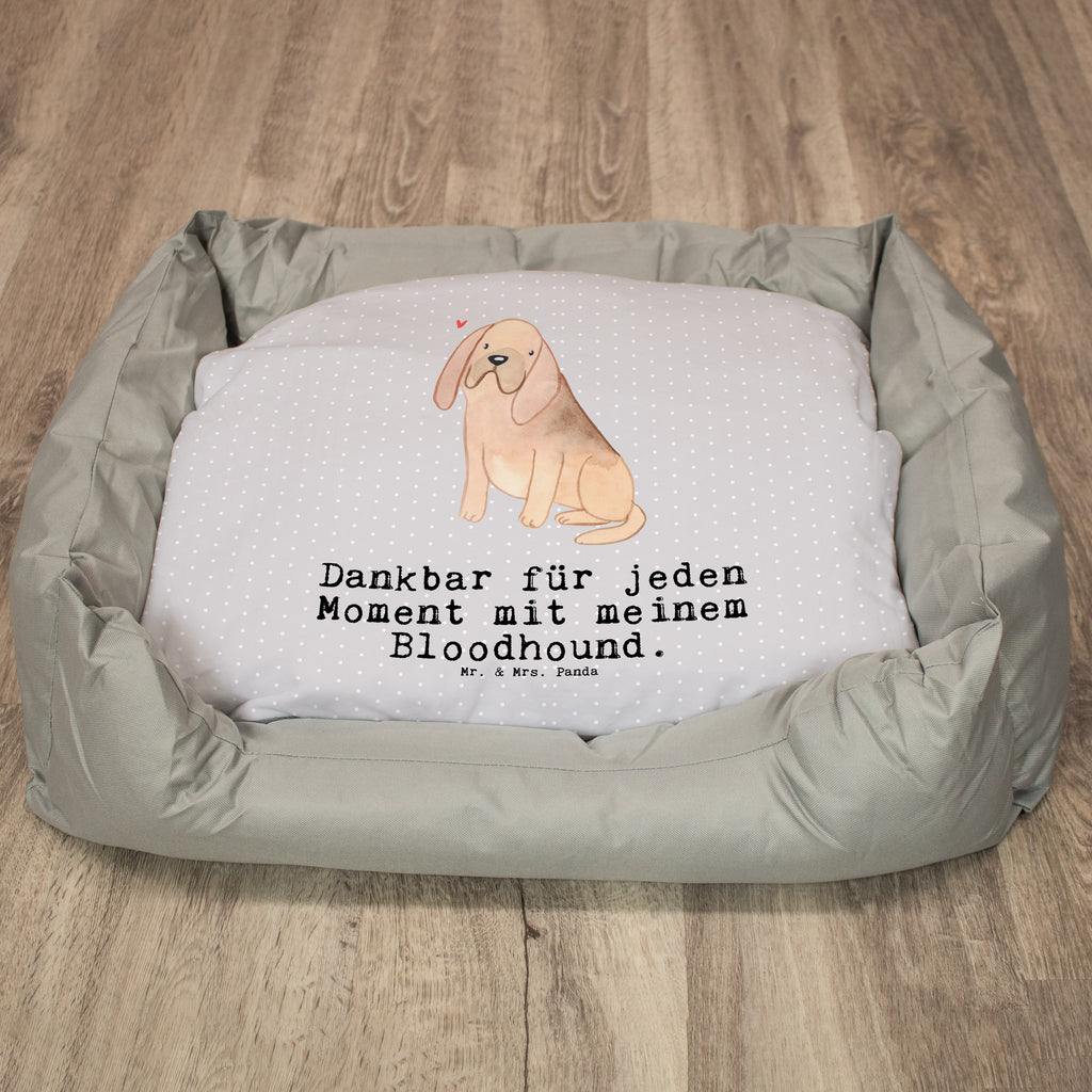 Hundebett Bloodhound Moment Hundebett, Hundeliege, Liegeplatz, Hund, Hundekörbchen, Körbchen, Tierbett, Hundebett Luxus, Hundekissen, Hundesofa, Hundeschlafplatz, Hundebettchen, Hundemöbel, Hundedecke, Hunderasse, Rassehund, Hundebesitzer, Geschenk, Tierfreund, Schenken, Welpe, Bluthund, Bloodhound, St. Hubertushund, Chien de Saint Hubert