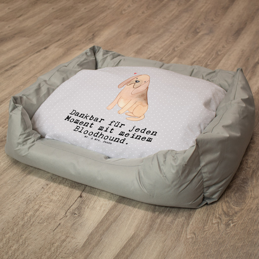 Hundebett Bloodhound Moment Hundebett, Hundeliege, Liegeplatz, Hund, Hundekörbchen, Körbchen, Tierbett, Hundebett Luxus, Hundekissen, Hundesofa, Hundeschlafplatz, Hundebettchen, Hundemöbel, Hundedecke, Hunderasse, Rassehund, Hundebesitzer, Geschenk, Tierfreund, Schenken, Welpe, Bluthund, Bloodhound, St. Hubertushund, Chien de Saint Hubert