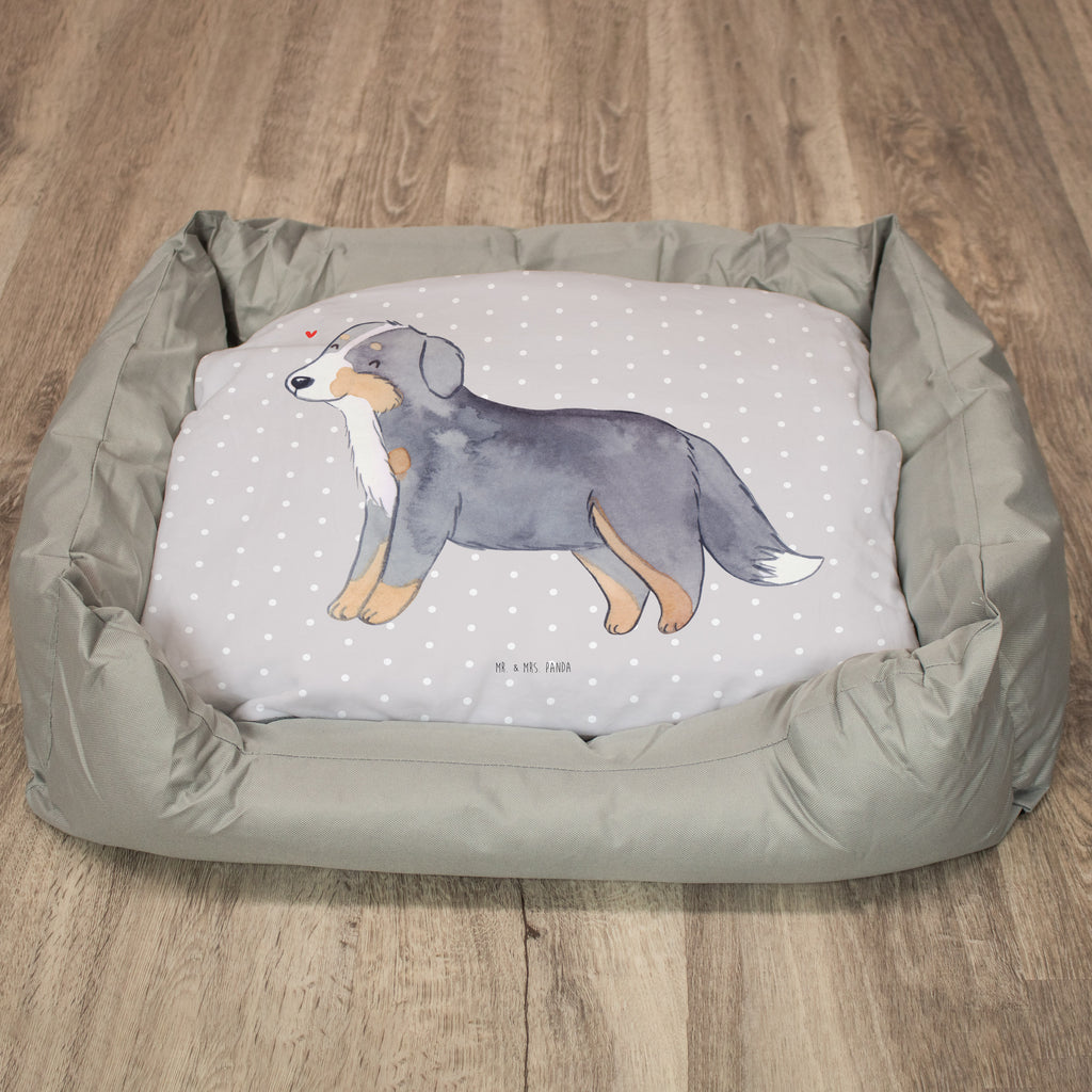 Hundebett Berner Sennenhund Moment Hundebett, Hundeliege, Liegeplatz, Hund, Hundekörbchen, Körbchen, Tierbett, Hundebett Luxus, Hundekissen, Hundesofa, Hundeschlafplatz, Hundebettchen, Hundemöbel, Hundedecke, Hunderasse, Rassehund, Hundebesitzer, Geschenk, Tierfreund, Schenken, Welpe, Dürrbächler, Berner Sennenhund