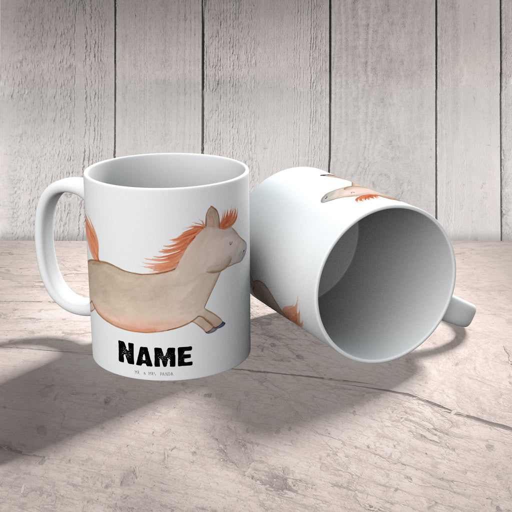 Personalisierte Tasse Pferd springt Personalisierte Tasse, Namenstasse, Wunschname, Personalisiert, Tasse, Namen, Drucken, Tasse mit Namen, Bauernhof, Hoftiere, Landwirt, Landwirtin, Pferd, Pony, Pferde, Stall, Pferdestall, ausreiten, reiten, Pferdebesitzer