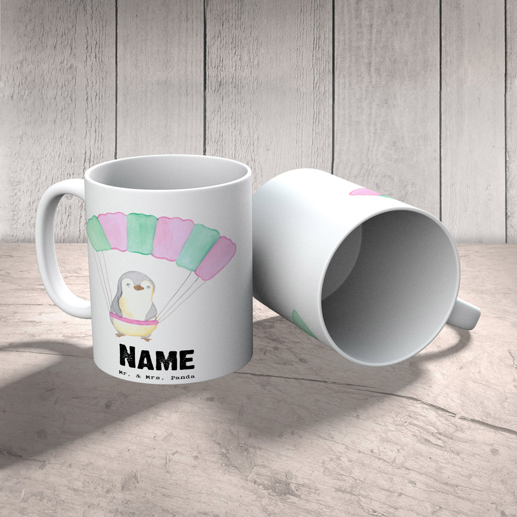 Personalisierte Tasse Pinguin Fallschirm springen Tage Personalisierte Tasse, Namenstasse, Wunschname, Personalisiert, Tasse, Namen, Drucken, Tasse mit Namen, Geschenk, Sport, Sportart, Hobby, Schenken, Danke, Dankeschön, Auszeichnung, Gewinn, Sportler, Fallschirmspringen, Skydive, Fallschirmsprung