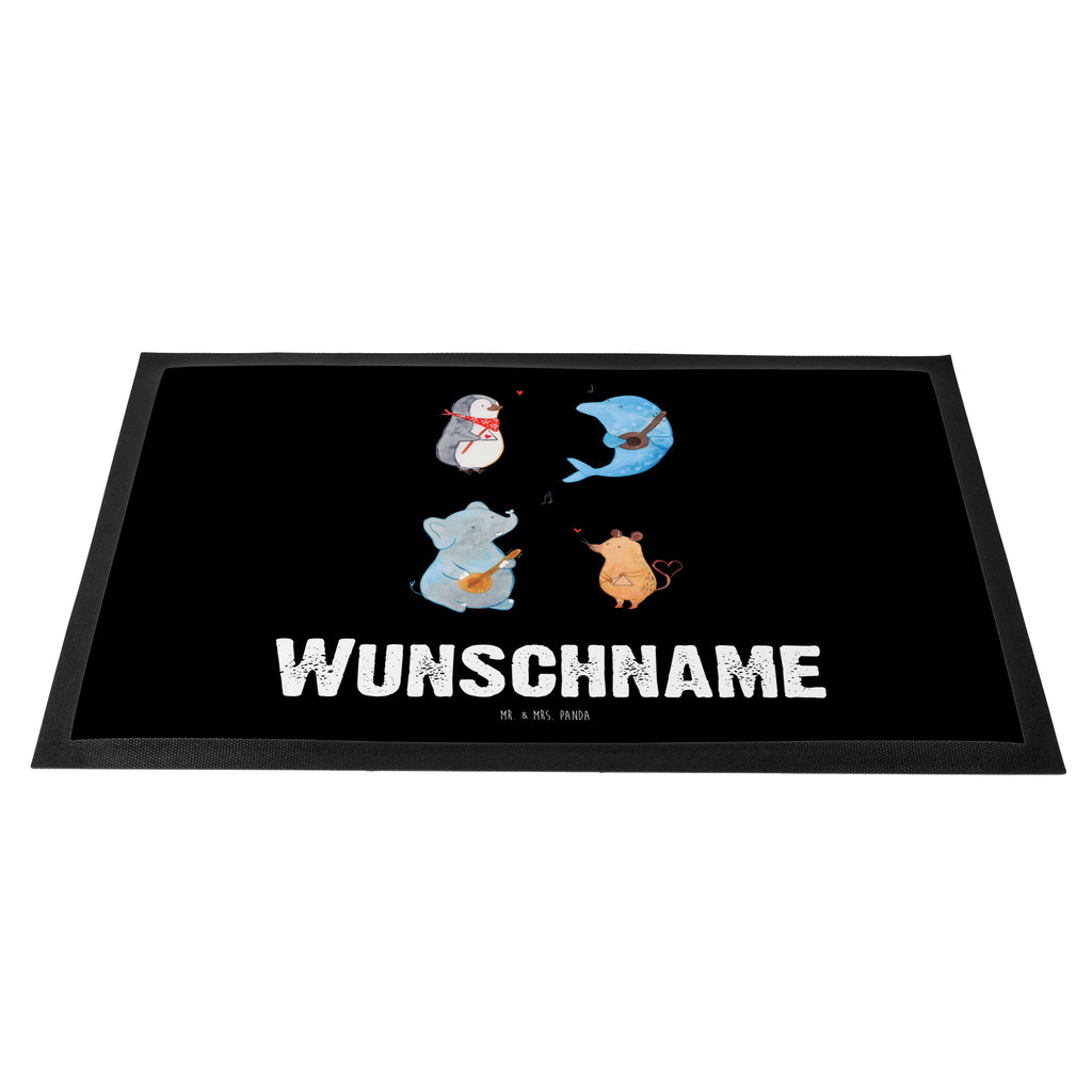 Personalisierte Fußmatte Big Band Personalisierte Fußmatte, Fußmatte mit Namen, Personalisieruung, Personalisiert, Fußmatte bedrucken, Türvorleger mit Namen, Haustürmatte personalisiert, Namensfussmatte, Wunschnamen, Bedrucken, Türvorleger personalisiert, süße Tiermotive, gute Laune, lustige Sprüche, Tiere, Hund, Pinguin, Maus, Elefant, Delfin, Gitarre, Band, Triangel, Musikanten, Musik