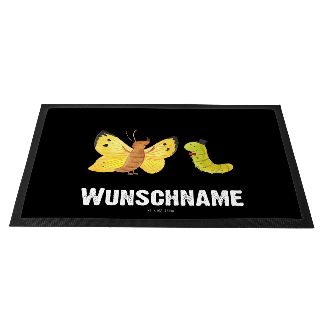Personalisierte Fußmatte Raupe & Schmetterling Personalisierte Fußmatte, Fußmatte mit Namen, Personalisieruung, Personalisiert, Fußmatte bedrucken, Türvorleger mit Namen, Haustürmatte personalisiert, Namensfussmatte, Wunschnamen, Bedrucken, Türvorleger personalisiert, süße Tiermotive, gute Laune, lustige Sprüche, Tiere, Raupe, Schmetterling, Zitronenfalter, Entwicklung, Erwachsen werden, Kokon, Hut, Hütchen, Schönheit, Aufwachsen