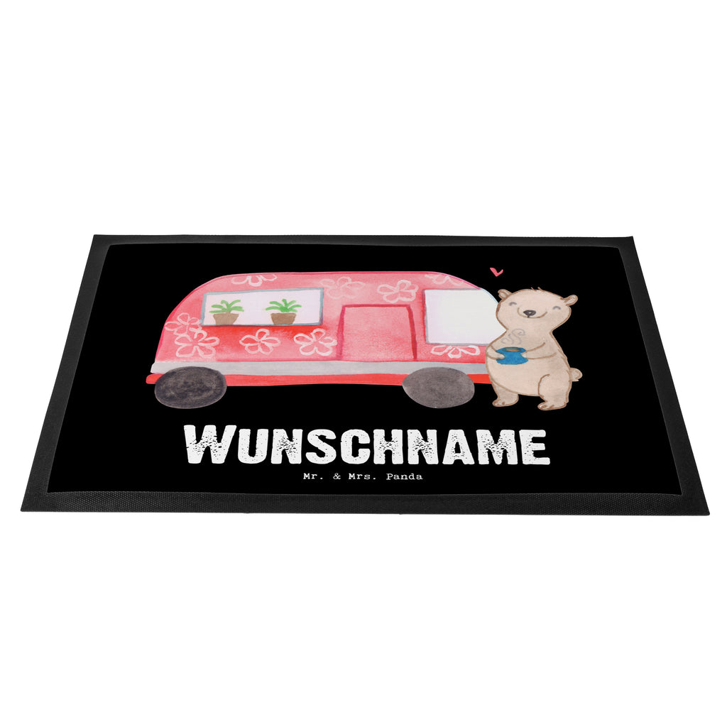 Personalisierte Fußmatte Bär Camper Tage Personalisierte Fußmatte, Fußmatte mit Namen, Personalisieruung, Personalisiert, Fußmatte bedrucken, Türvorleger mit Namen, Haustürmatte personalisiert, Namensfussmatte, Wunschnamen, Bedrucken, Türvorleger personalisiert, Geschenk, Sport, Sportart, Hobby, Schenken, Danke, Dankeschön, Auszeichnung, Gewinn, Sportler, Camper, Campen, Zelten, Campingplatz, Wohnmobil, Roadtrip, Urlaub