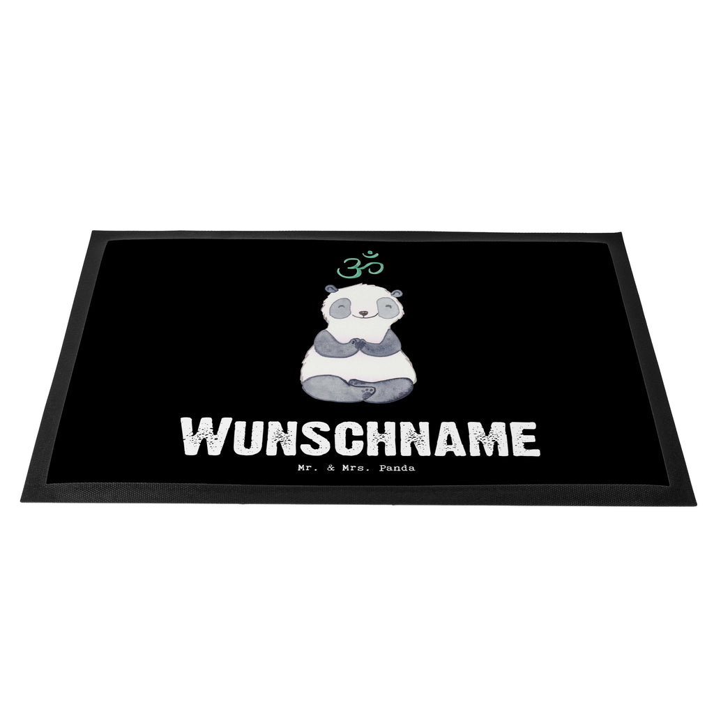 Personalisierte Fußmatte Panda Meditieren Tage Personalisierte Fußmatte, Fußmatte mit Namen, Personalisieruung, Personalisiert, Fußmatte bedrucken, Türvorleger mit Namen, Haustürmatte personalisiert, Namensfussmatte, Wunschnamen, Bedrucken, Türvorleger personalisiert, Geschenk, Sport, Sportart, Hobby, Schenken, Danke, Dankeschön, Auszeichnung, Gewinn, Sportler, Meditieren, Meditation, Meditationskurs