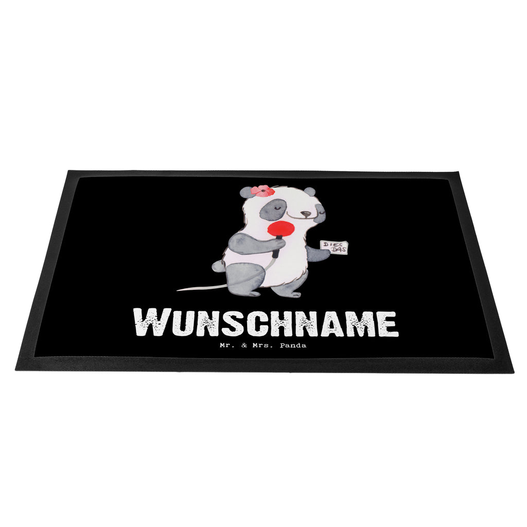 Personalisierte Fußmatte Sportjournalistin mit Herz Personalisierte Fußmatte, Fußmatte mit Namen, Personalisieruung, Personalisiert, Fußmatte bedrucken, Türvorleger mit Namen, Haustürmatte personalisiert, Namensfussmatte, Wunschnamen, Bedrucken, Türvorleger personalisiert, Beruf, Ausbildung, Jubiläum, Abschied, Rente, Kollege, Kollegin, Geschenk, Schenken, Arbeitskollege, Mitarbeiter, Firma, Danke, Dankeschön, Sportjournalistin, Journalistin, Reporterin, Redakteurin, Pressebüro, Studium