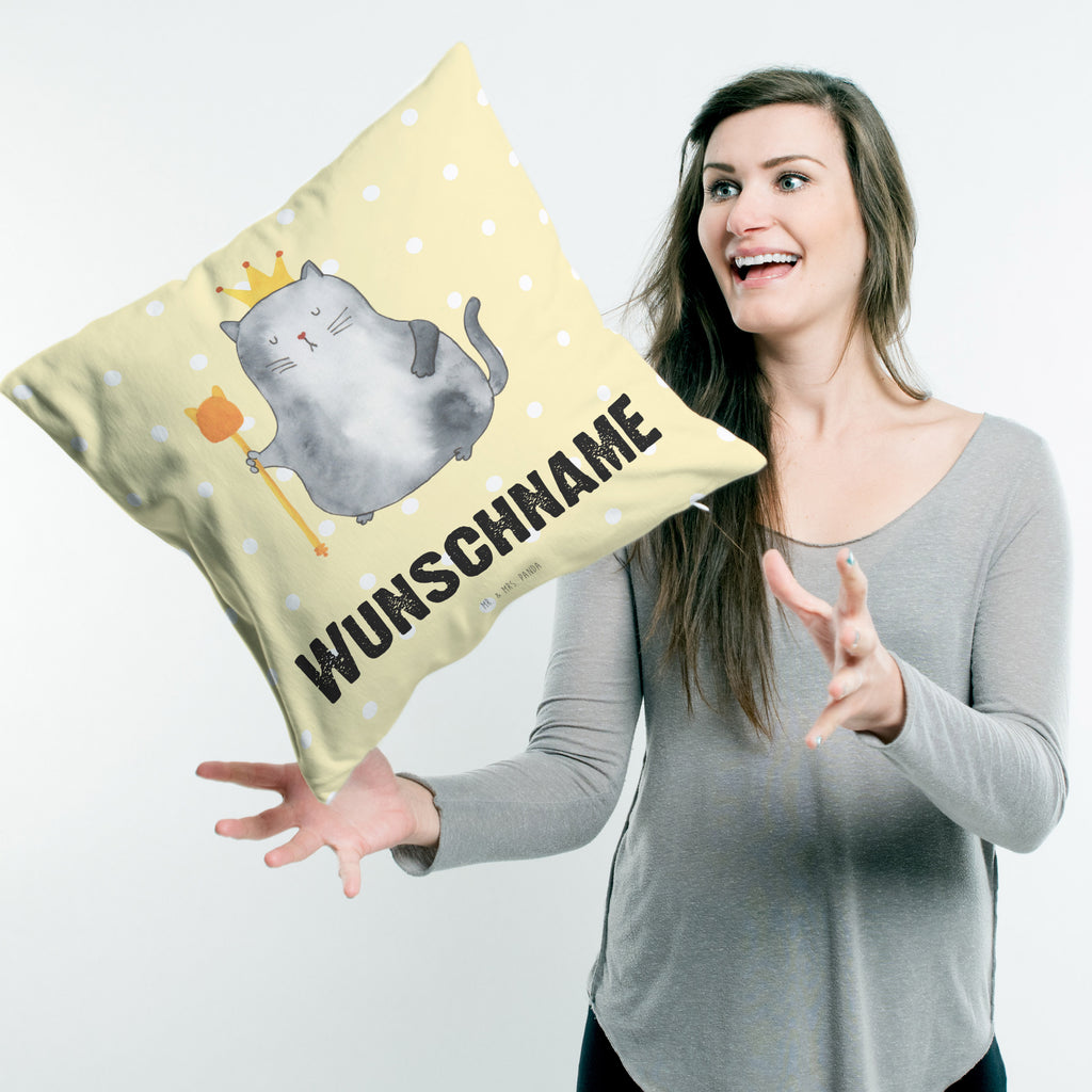 Personalisiertes Kissen Katzen Koenig Kissen, personalisiert, Name, Wunschname, bedrucken, Kopfkissen, Katze, Katzenmotiv, Katzenfan, Katzendeko, Katzenfreund, Katzenliebhaber, Katzenprodukte, Katzenartikel, Katzenaccessoires, Katzensouvenirs, Katzenliebhaberprodukte, Katzenmotive, Katzen, Kater, Mietze, Cat, Cats, Katzenhalter, Katzenbesitzerin, Haustier, König, Königin, Queen, Familie, Mietzhaus, Wohnung, erste eigenen Wohnung, Umzug, Einzug