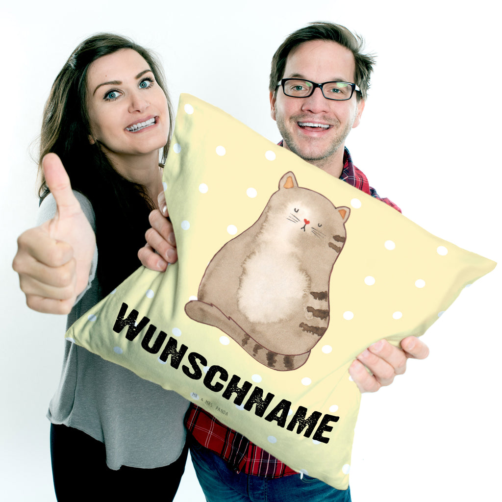 Personalisiertes Kissen Katze sitzend Kissen, personalisiert, Name, Wunschname, bedrucken, Kopfkissen, Katze, Katzenmotiv, Katzenfan, Katzendeko, Katzenfreund, Katzenliebhaber, Katzenprodukte, Katzenartikel, Katzenaccessoires, Katzensouvenirs, Katzenliebhaberprodukte, Katzenmotive, Katzen, Kater, Mietze, Cat, Cats, Katzenhalter, Katzenbesitzerin, Haustier, Katzenliebe, Lebensinhalt, Liebe, Mittelpunkt, Familie