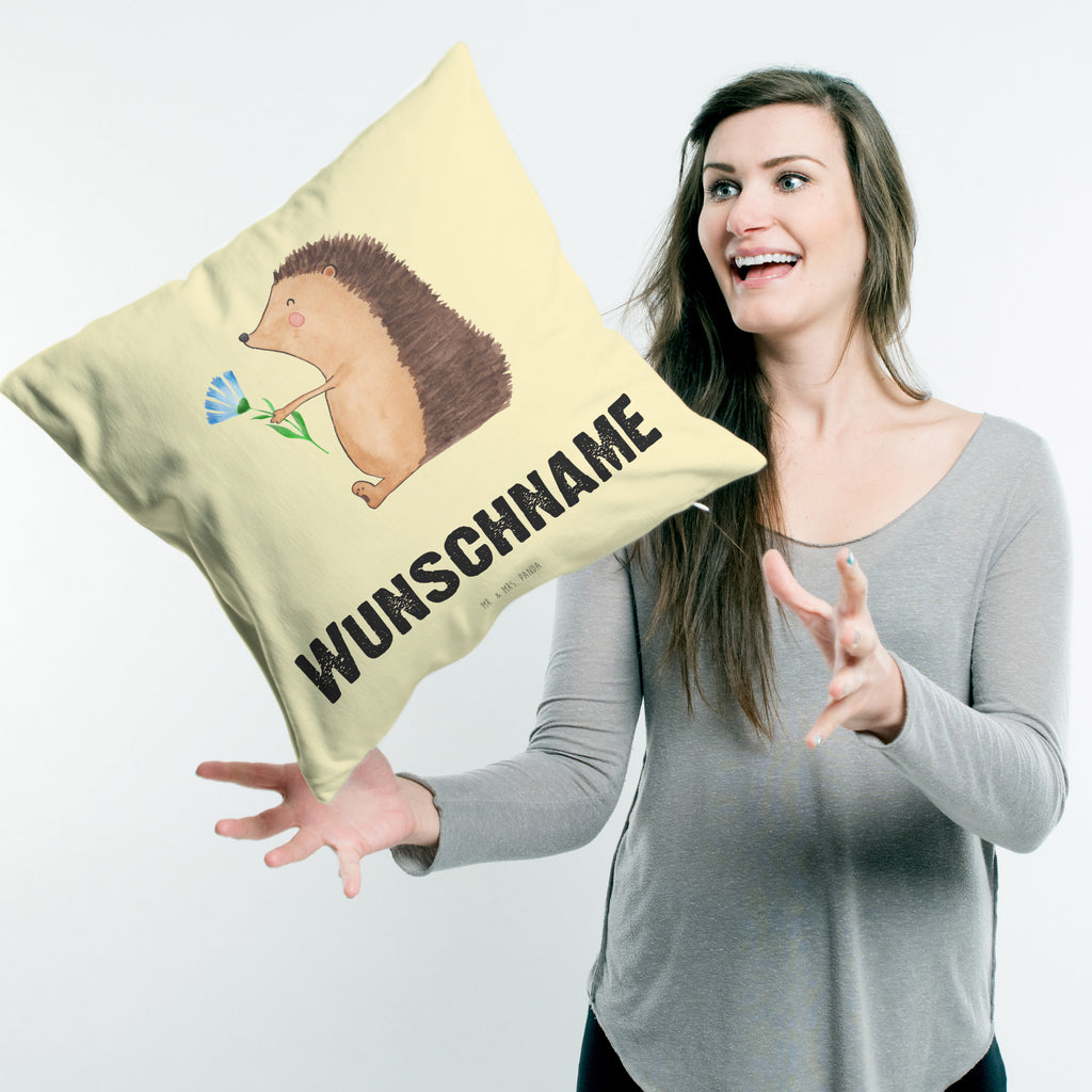 Personalisiertes Kissen Igel mit Blume Kissen, personalisiert, Name, Wunschname, bedrucken, Kopfkissen, süße Tiermotive, gute Laune, lustige Sprüche, Tiere, Igel, Gute Besserung, Genesungswünsche, Krankheit, Krankenhaus, krank, Besuch