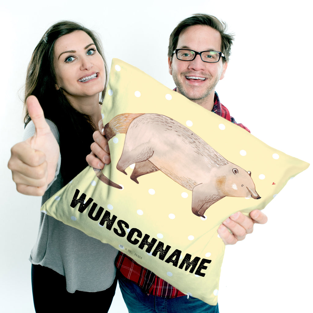 Personalisiertes Kissen Nasenbär Kissen, personalisiert, Name, Wunschname, bedrucken, Kopfkissen, süße Tiermotive, gute Laune, lustige Sprüche, Tiere, Nasenbär, Nasenbären, Rüsselbär, Bär