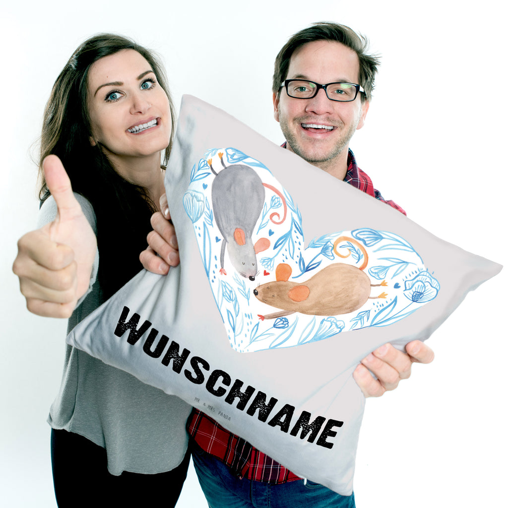 Personalisiertes Kissen Mäuse Herz Kissen, personalisiert, Name, Wunschname, bedrucken, Kopfkissen, Liebe, Partner, Freund, Freundin, Ehemann, Ehefrau, Heiraten, Verlobung, Heiratsantrag, Liebesgeschenk, Jahrestag, Hocheitstag, Maus, Mäuse, Liebesbotschaft, Liebesbeweis, Hochzeit, Lieblingsmensch, Gemeinsamkeit, Love, Geschenk für zwei