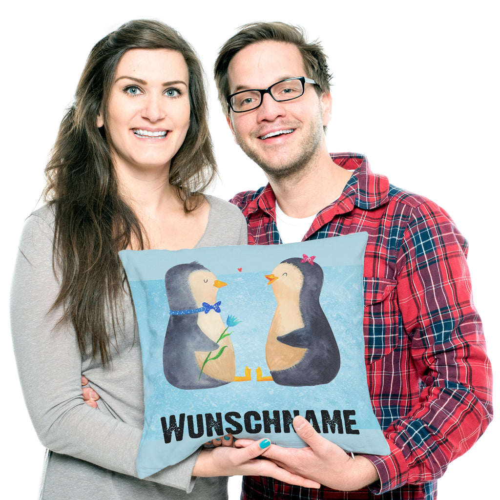 Personalisiertes Kissen Pinguin Pärchen Kissen, personalisiert, Name, Wunschname, bedrucken, Kopfkissen, Pinguin, Pinguine, Liebe, Liebespaar, Liebesbeweis, Liebesgeschenk, Verlobung, Jahrestag, Hochzeitstag, Hochzeit, Hochzeitsgeschenk, große Liebe, Traumpaar