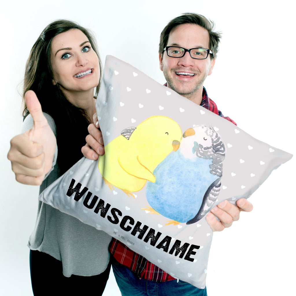 Personalisiertes Kissen Wellensittich Liebe Kissen, personalisiert, Name, Wunschname, bedrucken, Kopfkissen, Liebe, Partner, Freund, Freundin, Ehemann, Ehefrau, Heiraten, Verlobung, Heiratsantrag, Liebesgeschenk, Jahrestag, Hocheitstag, Vögel, Wellensittich, Nähe, Kuscheln, Vertrauen