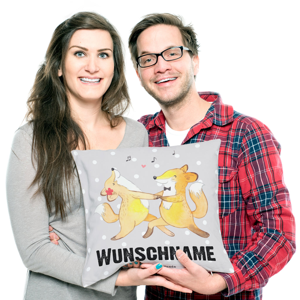 Personalisiertes Kissen Fuchs Beste Eltern der Welt Kissen, personalisiert, Name, Wunschname, bedrucken, Kopfkissen, für, Dankeschön, Geschenk, Schenken, Geburtstag, Geburtstagsgeschenk, Geschenkidee, Danke, Bedanken, Mitbringsel, Freude machen, Geschenktipp, Eltern, Mama, Papa, Erzeuger, Mami, Papi, Familie, Elternpaar, Mama und Papa
