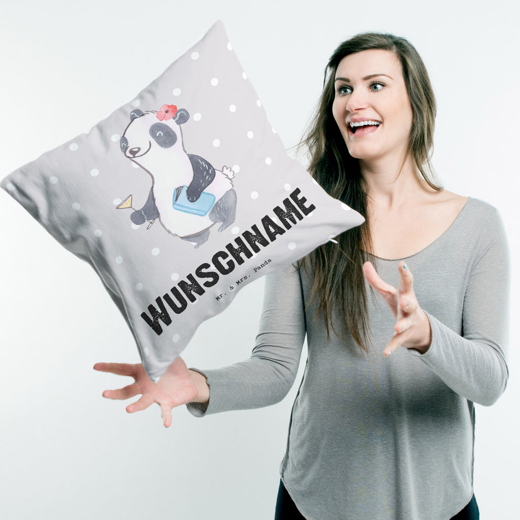 Personalisiertes Kissen Panda Beste Sitznachbarin der Welt Kissen, personalisiert, Name, Wunschname, bedrucken, Kopfkissen, für, Dankeschön, Geschenk, Schenken, Geburtstag, Geburtstagsgeschenk, Geschenkidee, Danke, Bedanken, Mitbringsel, Freude machen, Geschenktipp, Sitznachbarin, Stuhlnachbar, Mitschülerin, Nachbarin, Uni, Universität, Seminar, Kommilitone, Tischnachbar, Schule, Mitstudentin, Hochschule, Beste Sitznachbarin der Welt, Weltbeste Sitznachbarin
