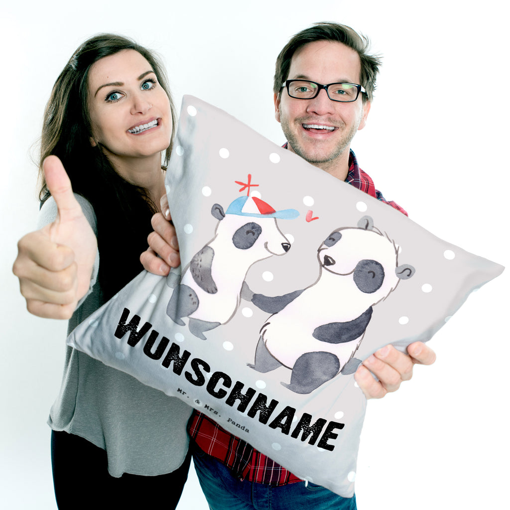 Personalisiertes Kissen Panda Bester Cousin der Welt Kissen, personalisiert, Name, Wunschname, bedrucken, Kopfkissen, für, Dankeschön, Geschenk, Schenken, Geburtstag, Geburtstagsgeschenk, Geschenkidee, Danke, Bedanken, Mitbringsel, Freude machen, Geschenktipp, Cousin, Kousin, Vetter, Sohn von Onkel, Sohn von Tante, Familie, Verwandtschaft, Cousine