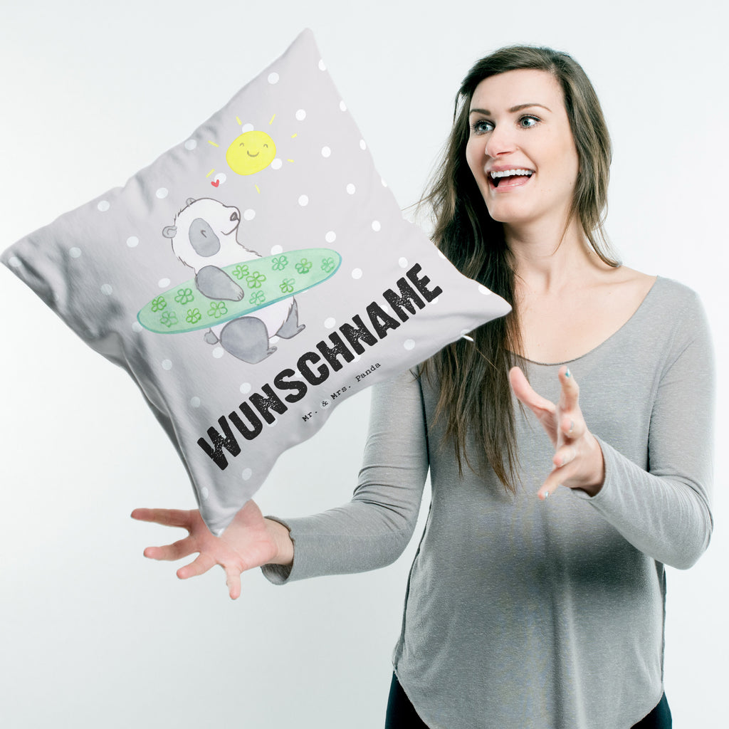 Personalisiertes Kissen Panda Surfen Tage Kissen, personalisiert, Name, Wunschname, bedrucken, Kopfkissen, Geschenk, Sport, Sportart, Hobby, Schenken, Danke, Dankeschön, Auszeichnung, Gewinn, Sportler, Wellenreiten, Surfen, Surfschule