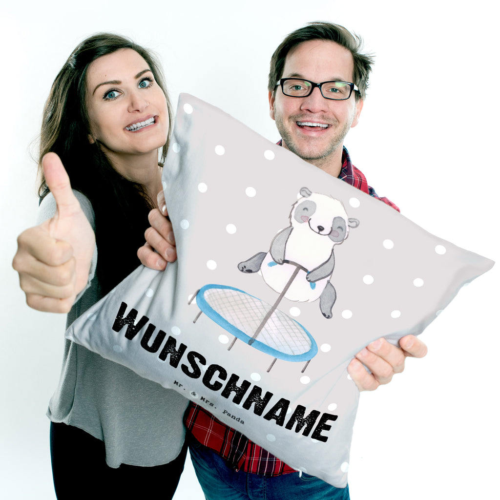 Personalisiertes Kissen Panda Trampolin springen Tage Kissen, personalisiert, Name, Wunschname, bedrucken, Kopfkissen, Geschenk, Sport, Sportart, Hobby, Schenken, Danke, Dankeschön, Auszeichnung, Gewinn, Sportler, Trampolin springen, Trampolin Springen, Trampolin Turnen, Fitnessstudio