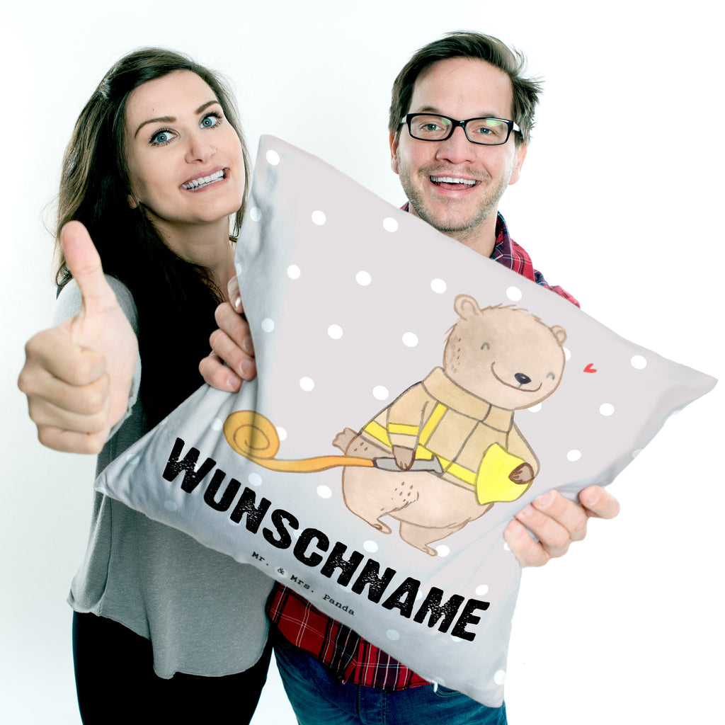 Personalisiertes Kissen Bär Freiwillige Feuerwehr Tage Kissen, personalisiert, Name, Wunschname, bedrucken, Kopfkissen, Geschenk, Sport, Sportart, Hobby, Schenken, Danke, Dankeschön, Auszeichnung, Gewinn, Sportler, Freiwillige Feuerwehr, Feuerwehrfest, Jugendfeuerwehr, Feuerwehrdienst, Feuerwehrmannschaft, Feuerwehr-Spruch, Feuerwehreinsatz, Feuerwehr-Ehrung, Tage bei der Feuerwehr