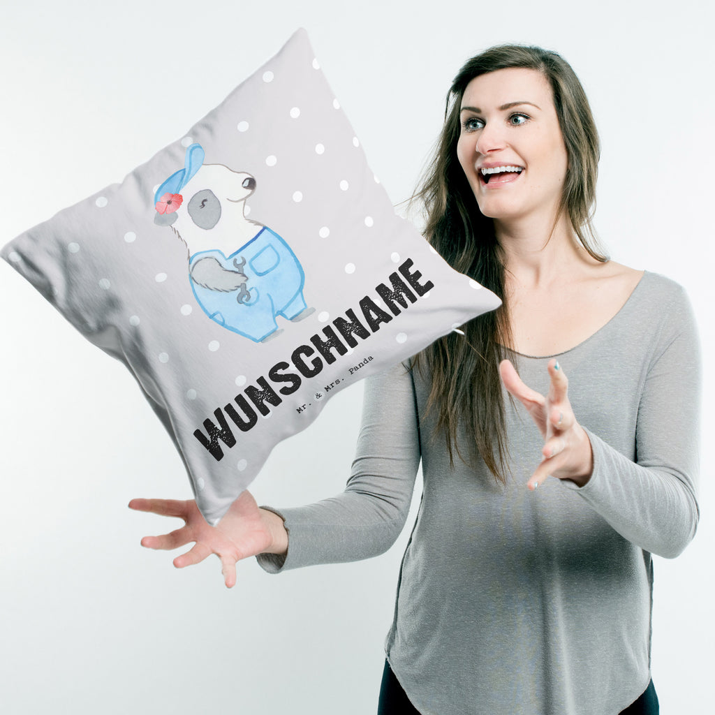 Personalisiertes Kissen Mechatronikerin für Kältetechnik mit Herz Kissen, personalisiert, Name, Wunschname, bedrucken, Kopfkissen, Beruf, Ausbildung, Jubiläum, Abschied, Rente, Kollege, Kollegin, Geschenk, Schenken, Arbeitskollege, Mitarbeiter, Firma, Danke, Dankeschön, Mechatronikerin für Kältetechnik, Gesellenprüfung