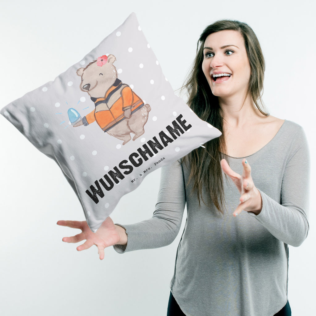 Personalisiertes Kissen Rettungssanitäterin mit Herz Kissen, personalisiert, Name, Wunschname, bedrucken, Kopfkissen, Beruf, Ausbildung, Jubiläum, Abschied, Rente, Kollege, Kollegin, Geschenk, Schenken, Arbeitskollege, Mitarbeiter, Firma, Danke, Dankeschön