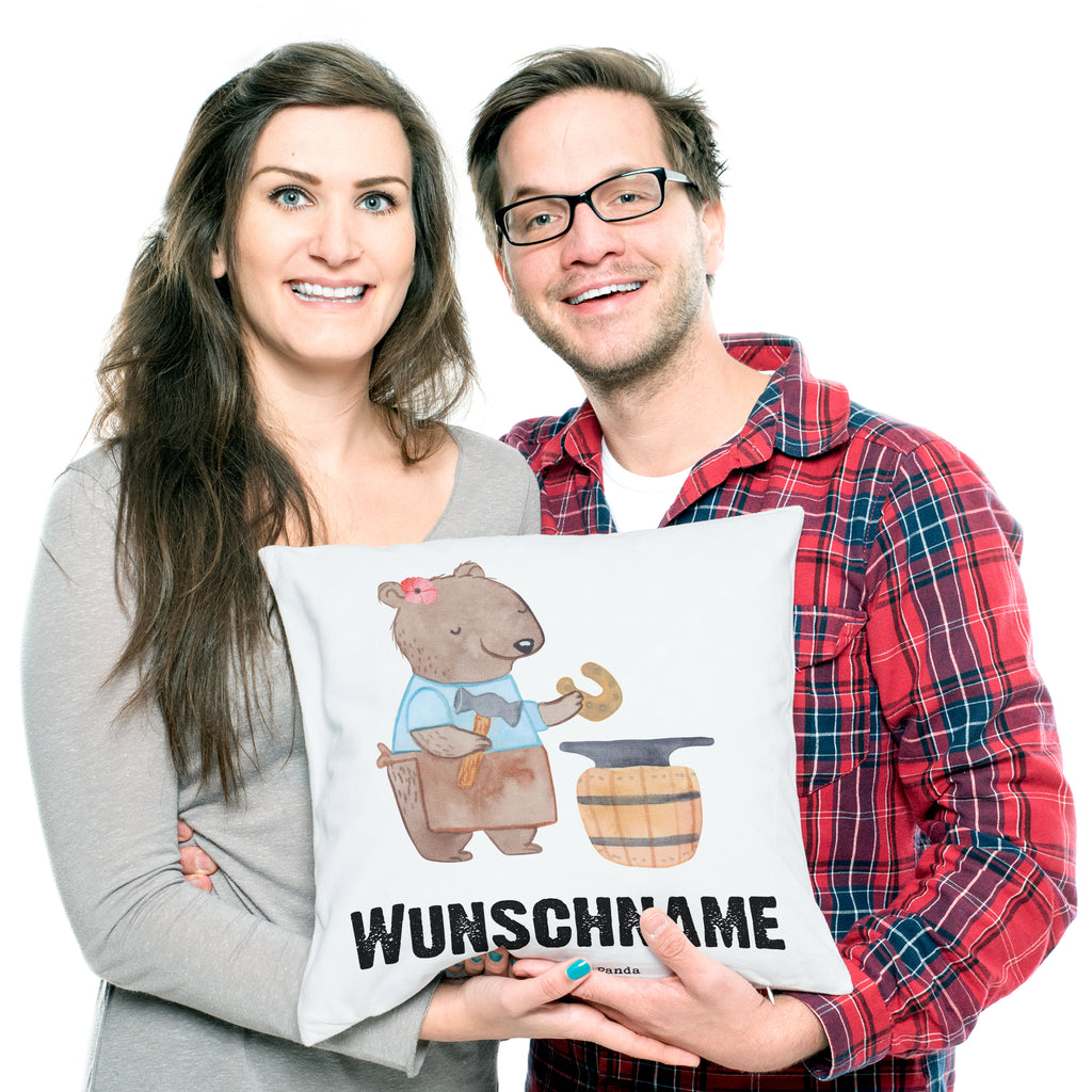 Personalisiertes Kissen Schmiedin mit Herz Kissen, personalisiert, Name, Wunschname, bedrucken, Kopfkissen, Beruf, Ausbildung, Jubiläum, Abschied, Rente, Kollege, Kollegin, Geschenk, Schenken, Arbeitskollege, Mitarbeiter, Firma, Danke, Dankeschön