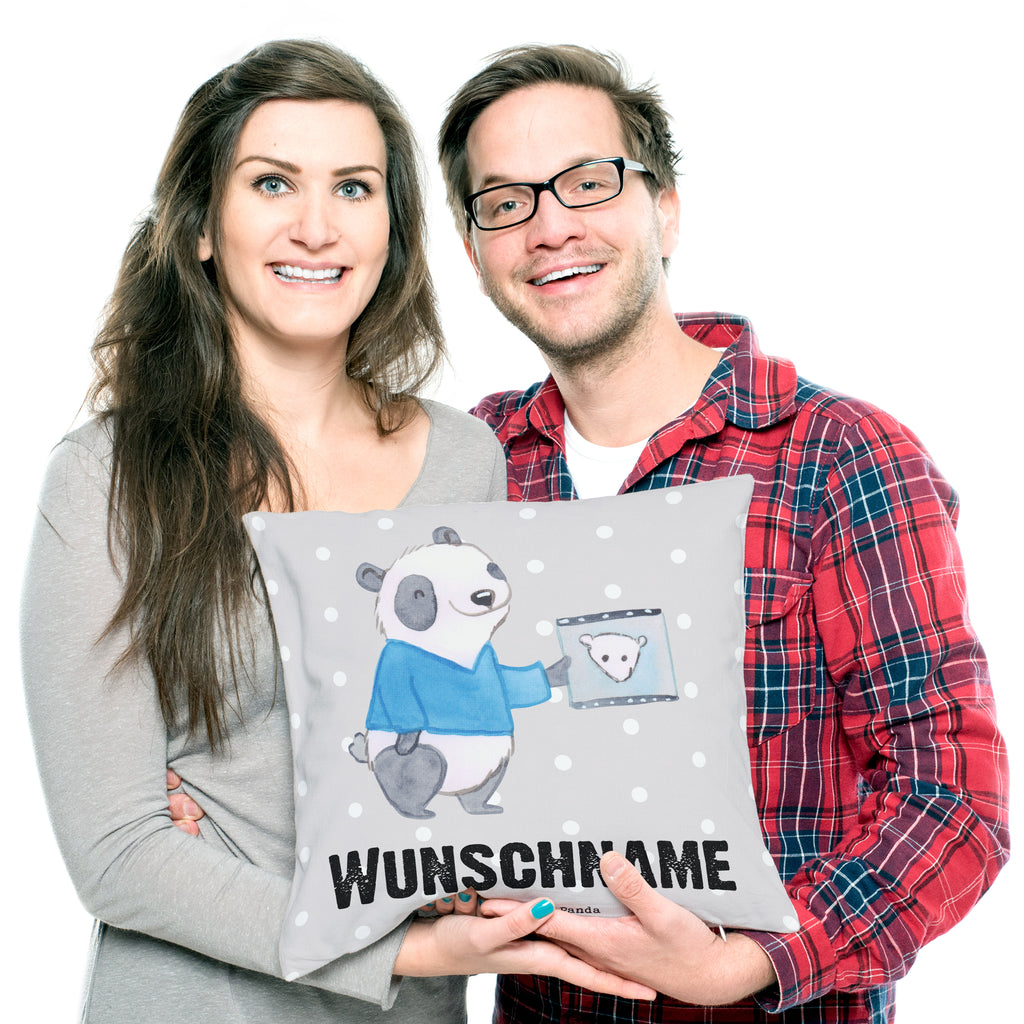 Personalisiertes Kissen Neurologe mit Herz Kissen, personalisiert, Name, Wunschname, bedrucken, Kopfkissen, Beruf, Ausbildung, Jubiläum, Abschied, Rente, Kollege, Kollegin, Geschenk, Schenken, Arbeitskollege, Mitarbeiter, Firma, Danke, Dankeschön, Neurologe, Neurologie, Mediziner, Medizinstudium