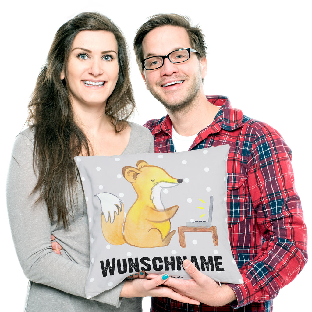 Personalisiertes Kissen Redakteurin mit Herz Kissen, personalisiert, Name, Wunschname, bedrucken, Kopfkissen, Beruf, Ausbildung, Jubiläum, Abschied, Rente, Kollege, Kollegin, Geschenk, Schenken, Arbeitskollege, Mitarbeiter, Firma, Danke, Dankeschön, Online, Redakteurin, Referentin, Journalistin