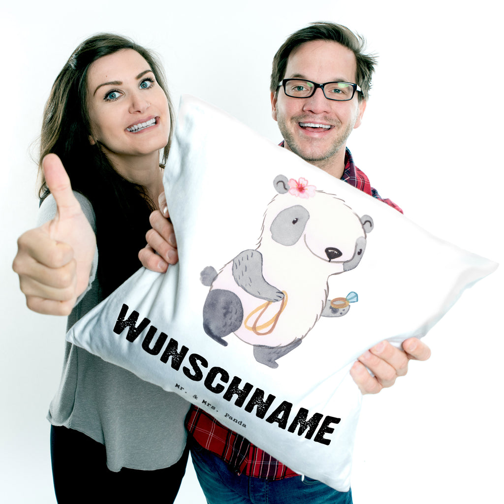 Personalisiertes Kissen Schmuckverkäuferin mit Herz Kissen, personalisiert, Name, Wunschname, bedrucken, Kopfkissen, Beruf, Ausbildung, Jubiläum, Abschied, Rente, Kollege, Kollegin, Geschenk, Schenken, Arbeitskollege, Mitarbeiter, Firma, Danke, Dankeschön, Schmuckverkäuferin, Juwelier, Goldschmied, Schmied, Schmuckwarenhändler, Schmuckgeschäft, Eröffnung