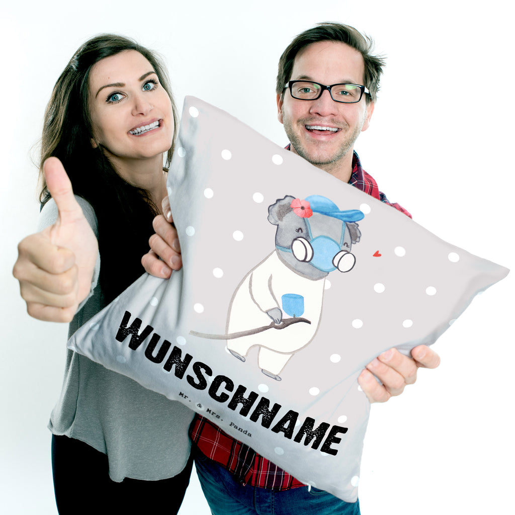 Personalisiertes Kissen Lackiererin mit Herz Kissen, personalisiert, Name, Wunschname, bedrucken, Kopfkissen, Beruf, Ausbildung, Jubiläum, Abschied, Rente, Kollege, Kollegin, Geschenk, Schenken, Arbeitskollege, Mitarbeiter, Firma, Danke, Dankeschön, Lackiererin, Lackierermeisterin, Werkstatt Lackiererin, Gesellenprüfung