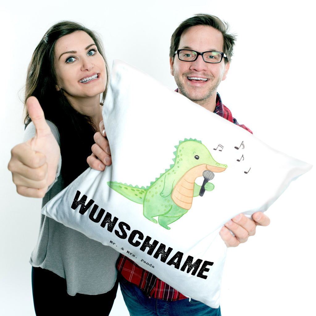 Personalisiertes Kissen Krokodil Singen Tage Kissen, personalisiert, Name, Wunschname, bedrucken, Kopfkissen, Geschenk, Sport, Sportart, Hobby, Schenken, Danke, Dankeschön, Auszeichnung, Gewinn, Sportler, Singen, Band, Live Auftritt, Gesang, Hobbysänger
