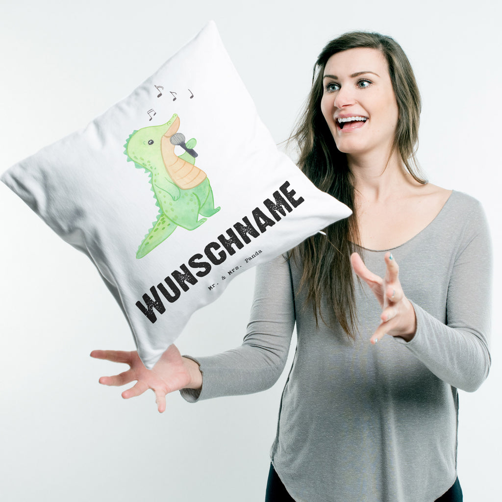 Personalisiertes Kissen Krokodil Singen Tage Kissen, personalisiert, Name, Wunschname, bedrucken, Kopfkissen, Geschenk, Sport, Sportart, Hobby, Schenken, Danke, Dankeschön, Auszeichnung, Gewinn, Sportler, Singen, Band, Live Auftritt, Gesang, Hobbysänger