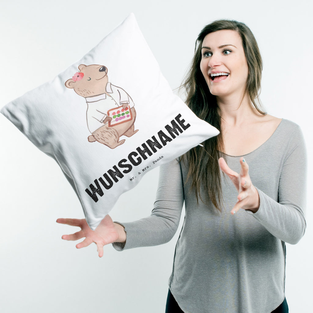Personalisiertes Kissen Bankangestellte mit Herz Kissen, personalisiert, Name, Wunschname, bedrucken, Kopfkissen, Beruf, Ausbildung, Jubiläum, Abschied, Rente, Kollege, Kollegin, Geschenk, Schenken, Arbeitskollege, Mitarbeiter, Firma, Danke, Dankeschön, Bankangestellte, Bankfachfrau, Bänkerin, Bankberaterin