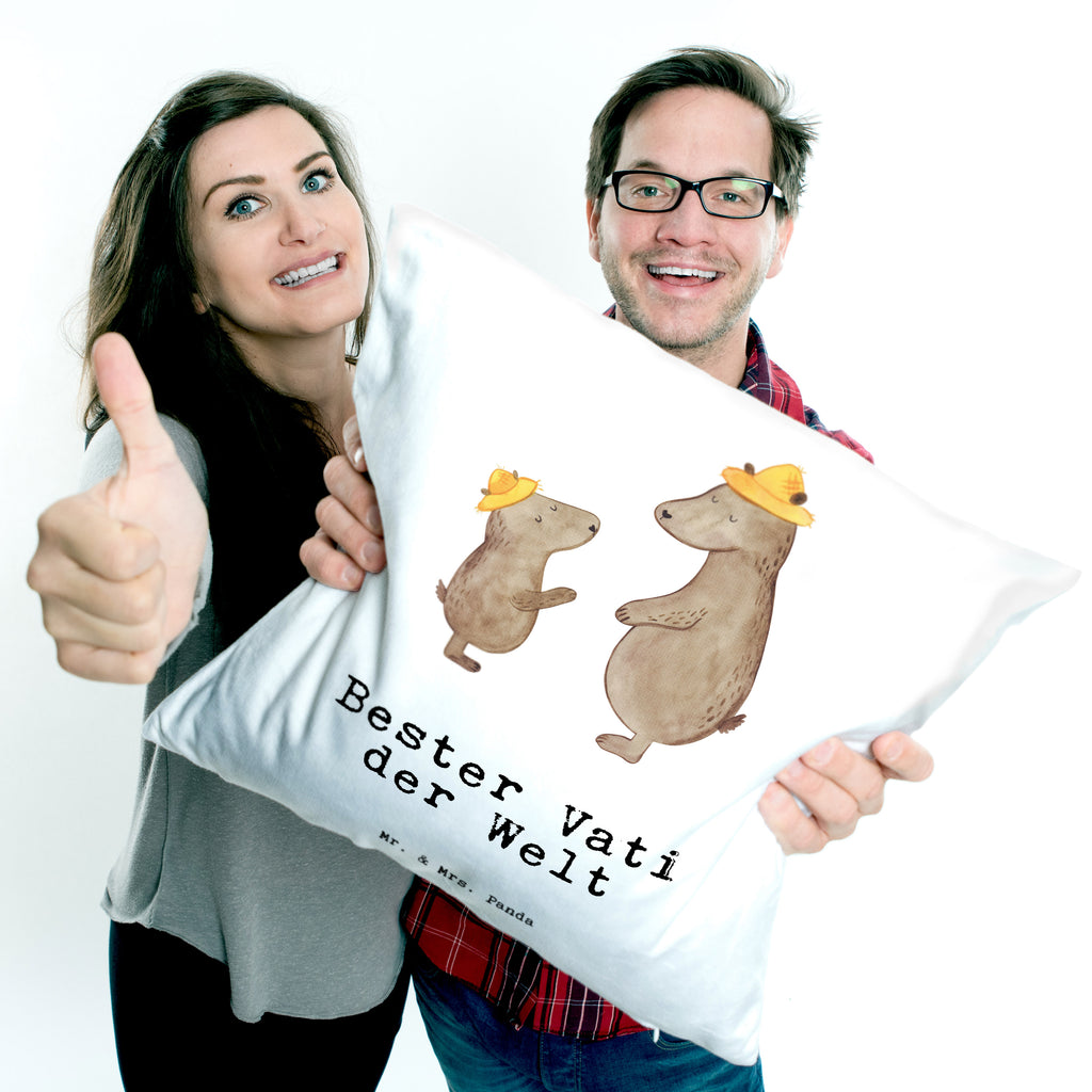 40x40 Kissen Bär Bester Vati der Welt Vater, Papa, Dad, Daddy, Paps, Papi, Vati, Eltern, Geschenk Vater, Mann, Familie, Bester, Dankeschön, Kleinigkeit, Geburtstag Kissenhülle, Kopfkissen, Sofakissen, Dekokissen, Motivkissen  für, Dankeschön, Geschenk, Schenken, Geburtstag, Geburtstagsgeschenk, Geschenkidee, Danke, Bedanken, Mitbringsel, Freude machen, Geschenktipp
