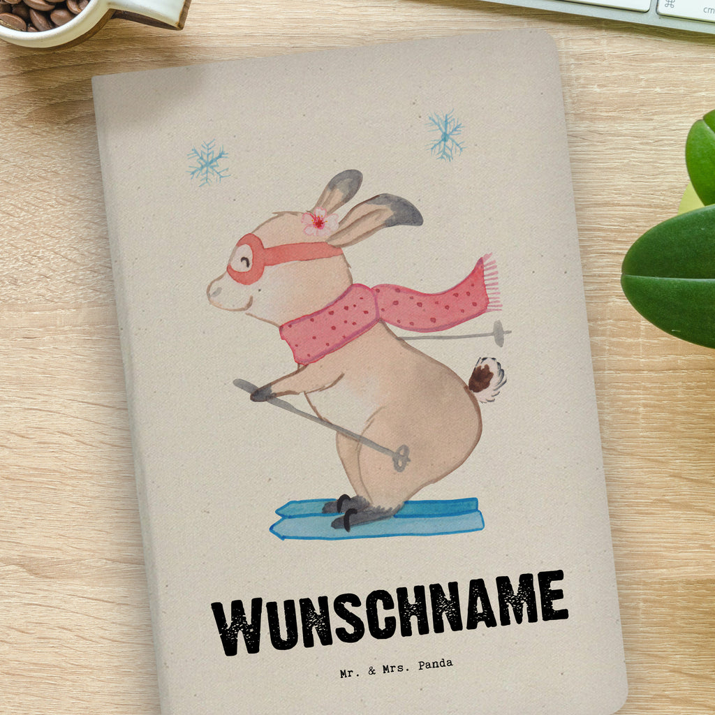 DIN A4 Personalisiertes Notizbuch Bär Skifahren Tage Personalisiertes Notizbuch, Notizbuch mit Namen, Notizbuch bedrucken, Personalisierung, Namensbuch, Namen, Geschenk, Sport, Sportart, Hobby, Schenken, Danke, Dankeschön, Auszeichnung, Gewinn, Sportler, Ski fahren, Skifahren, Skisport, Skiwettbewerb, Skirennen