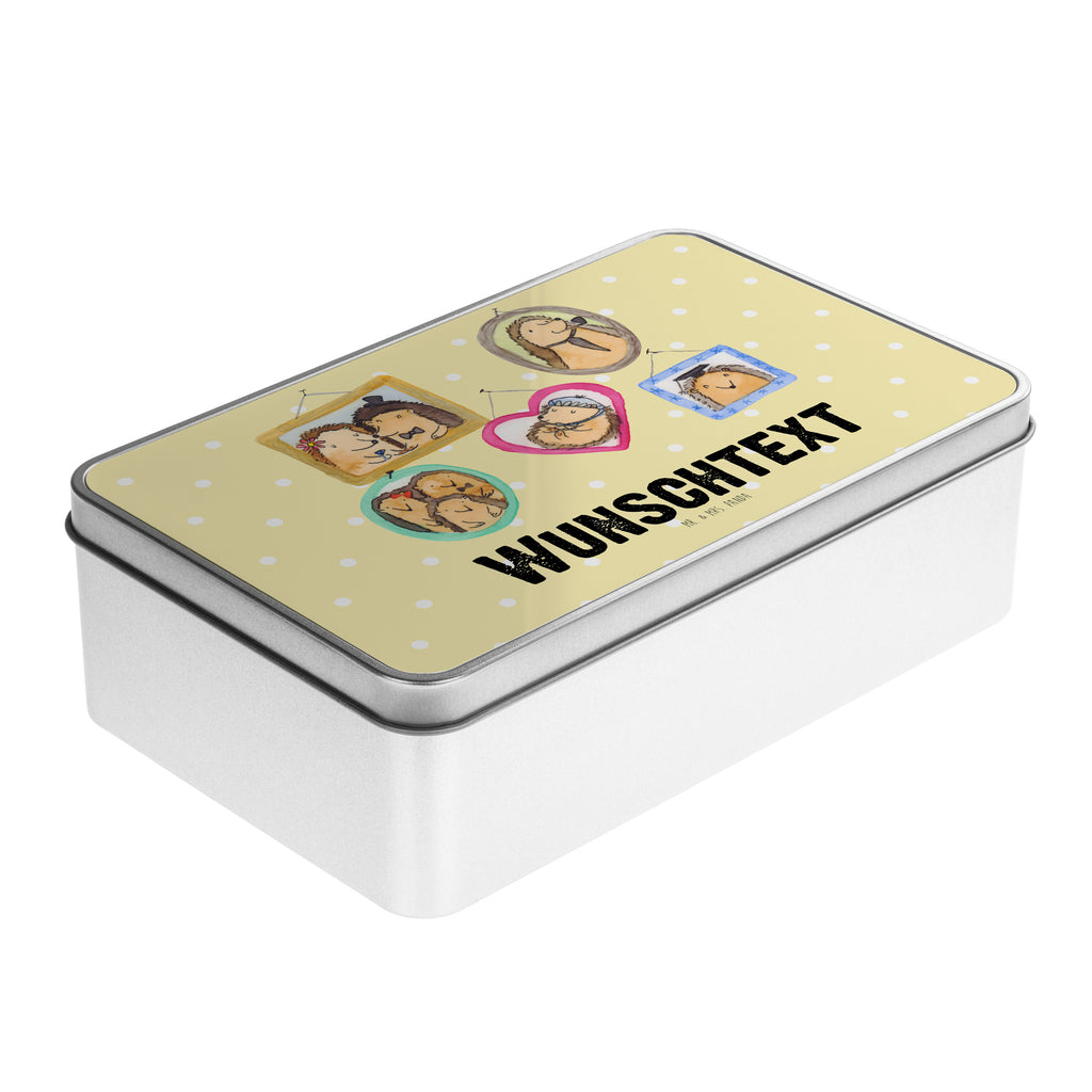 Personalisierte Metalldose Igel Familie Personalisierte Metalldose, Dose mit Namen, Namensdose, Kiste mit Namen, Namenskiste, Familie, Vatertag, Muttertag, Bruder, Schwester, Mama, Papa, Oma, Opa, Liebe, Igel, Bilder, Zusammenhalt, Glück