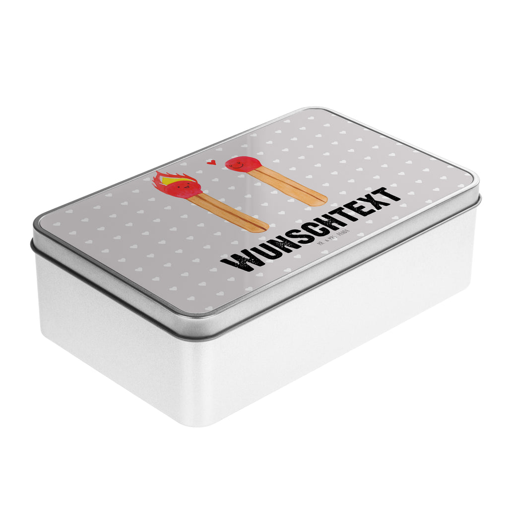 Personalisierte Metalldose Streichhölzer Personalisierte Metalldose, Dose mit Namen, Namensdose, Kiste mit Namen, Namenskiste, Liebe, Partner, Freund, Freundin, Ehemann, Ehefrau, Heiraten, Verlobung, Heiratsantrag, Liebesgeschenk, Jahrestag, Hocheitstag, Streichhölzer