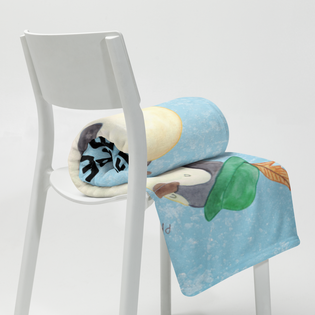 Kuscheldecke Pinguin Bier Pinguin, Pinguine, Bier, Oktoberfest,   Decke, Wohndecke, Tagesdecke, Wolldecke, Sofadecke  Pinguin