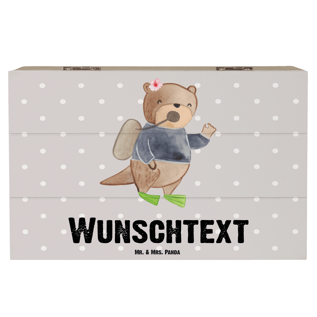 Personalisierte Holzkiste Tauchlehrerin mit Herz Holzkiste mit Namen, Kiste mit Namen, Schatzkiste mit Namen, Truhe mit Namen, Schatulle mit Namen, Erinnerungsbox mit Namen, Erinnerungskiste, mit Namen, Dekokiste mit Namen, Aufbewahrungsbox mit Namen, Holzkiste Personalisiert, Kiste Personalisiert, Schatzkiste Personalisiert, Truhe Personalisiert, Schatulle Personalisiert, Erinnerungsbox Personalisiert, Erinnerungskiste Personalisiert, Dekokiste Personalisiert, Aufbewahrungsbox Personalisiert, Beruf, Ausbildung, Jubiläum, Abschied, Rente, Kollege, Kollegin, Geschenk, Schenken, Arbeitskollege, Mitarbeiter, Firma, Danke, Dankeschön