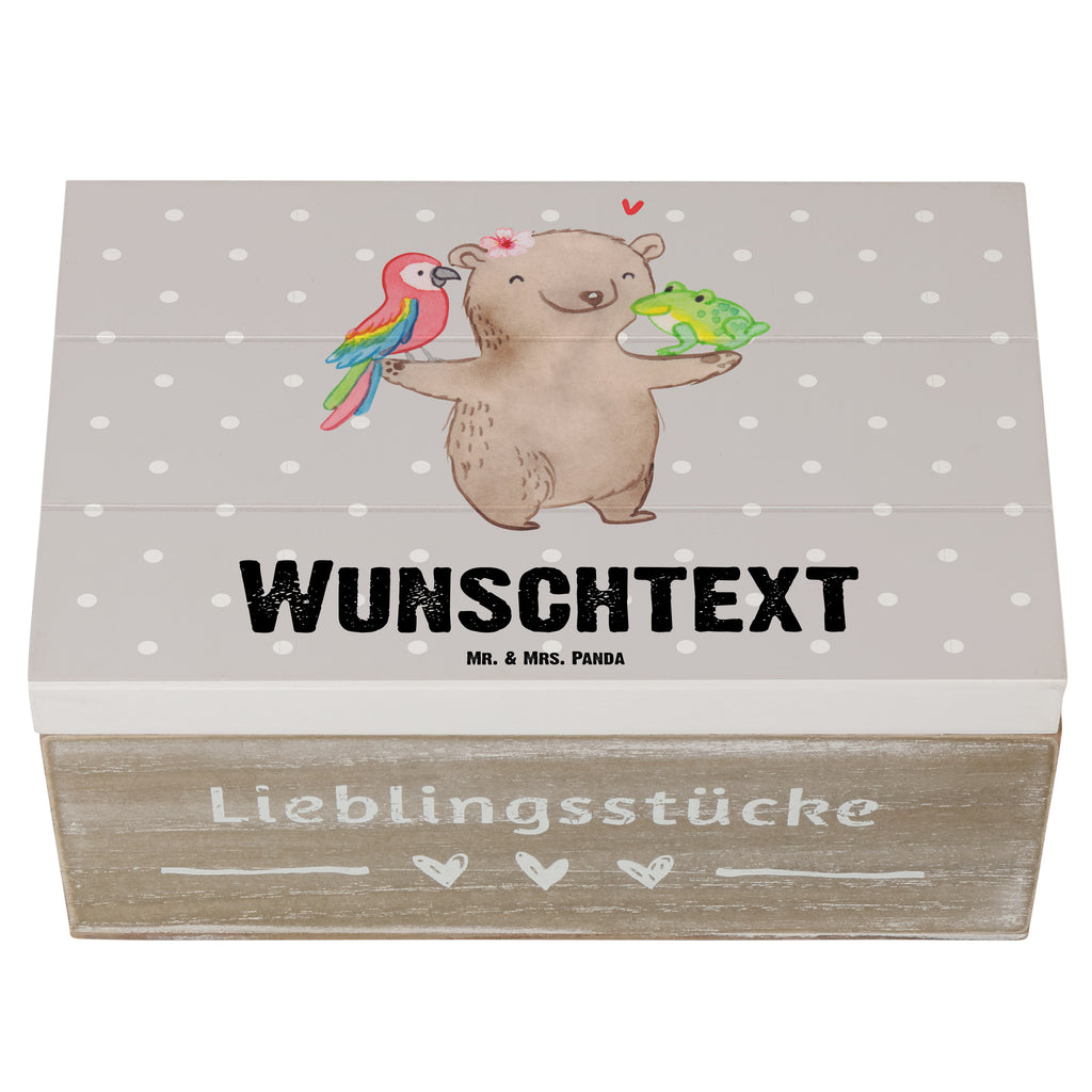 Personalisierte Holzkiste Tierpflegerin mit Herz Holzkiste mit Namen, Kiste mit Namen, Schatzkiste mit Namen, Truhe mit Namen, Schatulle mit Namen, Erinnerungsbox mit Namen, Erinnerungskiste, mit Namen, Dekokiste mit Namen, Aufbewahrungsbox mit Namen, Holzkiste Personalisiert, Kiste Personalisiert, Schatzkiste Personalisiert, Truhe Personalisiert, Schatulle Personalisiert, Erinnerungsbox Personalisiert, Erinnerungskiste Personalisiert, Dekokiste Personalisiert, Aufbewahrungsbox Personalisiert, Beruf, Ausbildung, Jubiläum, Abschied, Rente, Kollege, Kollegin, Geschenk, Schenken, Arbeitskollege, Mitarbeiter, Firma, Danke, Dankeschön