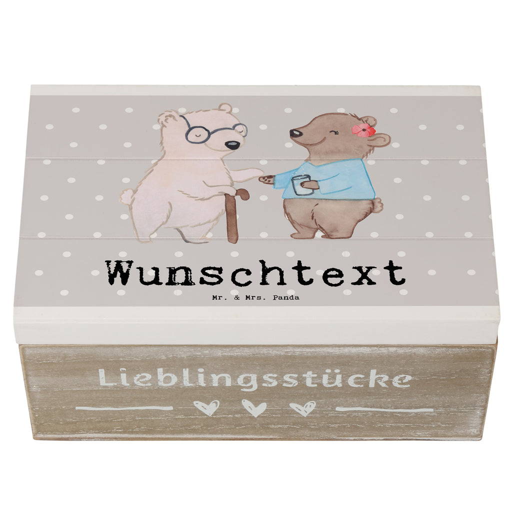Personalisierte Holzkiste Altenpflegerin mit Herz Holzkiste mit Namen, Kiste mit Namen, Schatzkiste mit Namen, Truhe mit Namen, Schatulle mit Namen, Erinnerungsbox mit Namen, Erinnerungskiste, mit Namen, Dekokiste mit Namen, Aufbewahrungsbox mit Namen, Holzkiste Personalisiert, Kiste Personalisiert, Schatzkiste Personalisiert, Truhe Personalisiert, Schatulle Personalisiert, Erinnerungsbox Personalisiert, Erinnerungskiste Personalisiert, Dekokiste Personalisiert, Aufbewahrungsbox Personalisiert, Beruf, Ausbildung, Jubiläum, Abschied, Rente, Kollege, Kollegin, Geschenk, Schenken, Arbeitskollege, Mitarbeiter, Firma, Danke, Dankeschön, Altenpflegerin, Pflegerin, Altenheim Eröffnung