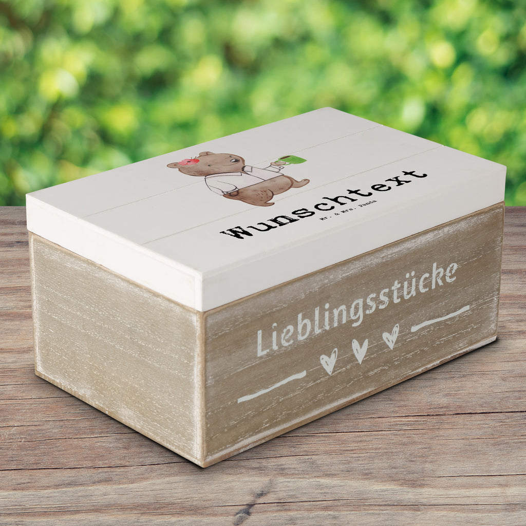 Personalisierte Holzkiste CEO mit Herz Holzkiste mit Namen, Kiste mit Namen, Schatzkiste mit Namen, Truhe mit Namen, Schatulle mit Namen, Erinnerungsbox mit Namen, Erinnerungskiste, mit Namen, Dekokiste mit Namen, Aufbewahrungsbox mit Namen, Holzkiste Personalisiert, Kiste Personalisiert, Schatzkiste Personalisiert, Truhe Personalisiert, Schatulle Personalisiert, Erinnerungsbox Personalisiert, Erinnerungskiste Personalisiert, Dekokiste Personalisiert, Aufbewahrungsbox Personalisiert, Beruf, Ausbildung, Jubiläum, Abschied, Rente, Kollege, Kollegin, Geschenk, Schenken, Arbeitskollege, Mitarbeiter, Firma, Danke, Dankeschön, CEO, Chef, Führungskraft, Geschäftsinhaber, Firmeninhaber, Unternehmensinhaber, Direktor, Leiter