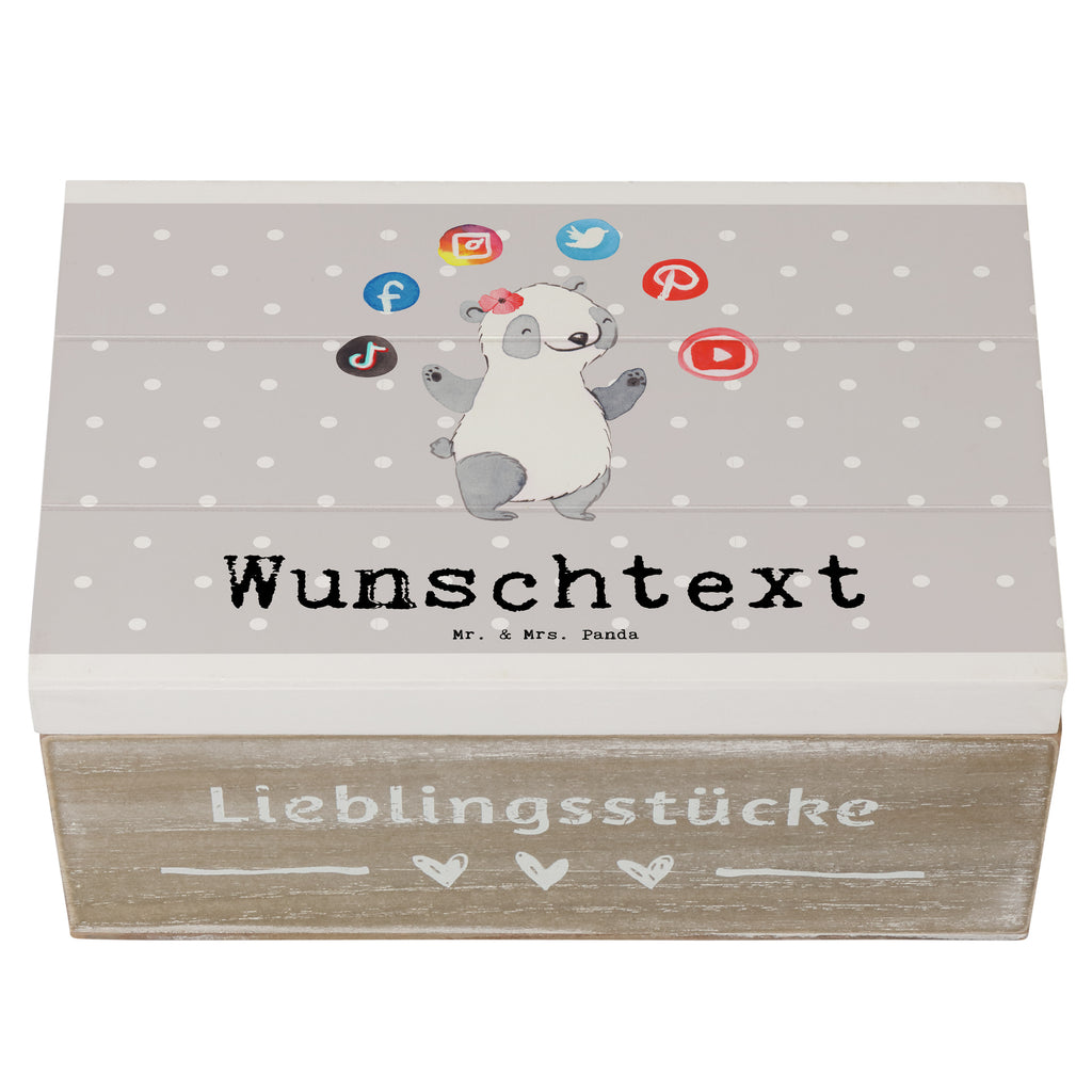 Personalisierte Holzkiste Content Manager mit Herz Holzkiste mit Namen, Kiste mit Namen, Schatzkiste mit Namen, Truhe mit Namen, Schatulle mit Namen, Erinnerungsbox mit Namen, Erinnerungskiste, mit Namen, Dekokiste mit Namen, Aufbewahrungsbox mit Namen, Holzkiste Personalisiert, Kiste Personalisiert, Schatzkiste Personalisiert, Truhe Personalisiert, Schatulle Personalisiert, Erinnerungsbox Personalisiert, Erinnerungskiste Personalisiert, Dekokiste Personalisiert, Aufbewahrungsbox Personalisiert, Beruf, Ausbildung, Jubiläum, Abschied, Rente, Kollege, Kollegin, Geschenk, Schenken, Arbeitskollege, Mitarbeiter, Firma, Danke, Dankeschön