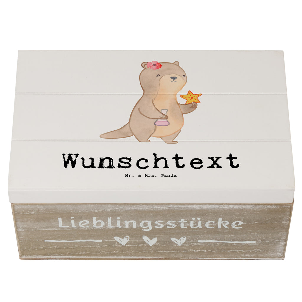 Personalisierte Holzkiste Meeresbiologin mit Herz Holzkiste mit Namen, Kiste mit Namen, Schatzkiste mit Namen, Truhe mit Namen, Schatulle mit Namen, Erinnerungsbox mit Namen, Erinnerungskiste, mit Namen, Dekokiste mit Namen, Aufbewahrungsbox mit Namen, Holzkiste Personalisiert, Kiste Personalisiert, Schatzkiste Personalisiert, Truhe Personalisiert, Schatulle Personalisiert, Erinnerungsbox Personalisiert, Erinnerungskiste Personalisiert, Dekokiste Personalisiert, Aufbewahrungsbox Personalisiert, Beruf, Ausbildung, Jubiläum, Abschied, Rente, Kollege, Kollegin, Geschenk, Schenken, Arbeitskollege, Mitarbeiter, Firma, Danke, Dankeschön, Meeresbiologin, Meereskundlerin, Naturwissenschaftlerin, Meeresforscherin, maritime Forschung, Studium