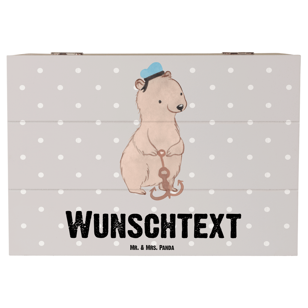 Personalisierte Holzkiste Matrosin mit Herz Holzkiste mit Namen, Kiste mit Namen, Schatzkiste mit Namen, Truhe mit Namen, Schatulle mit Namen, Erinnerungsbox mit Namen, Erinnerungskiste, mit Namen, Dekokiste mit Namen, Aufbewahrungsbox mit Namen, Holzkiste Personalisiert, Kiste Personalisiert, Schatzkiste Personalisiert, Truhe Personalisiert, Schatulle Personalisiert, Erinnerungsbox Personalisiert, Erinnerungskiste Personalisiert, Dekokiste Personalisiert, Aufbewahrungsbox Personalisiert, Beruf, Ausbildung, Jubiläum, Abschied, Rente, Kollege, Kollegin, Geschenk, Schenken, Arbeitskollege, Mitarbeiter, Firma, Danke, Dankeschön, Matrosin, Seeleute, Schiff, Schiffsmechanikerin