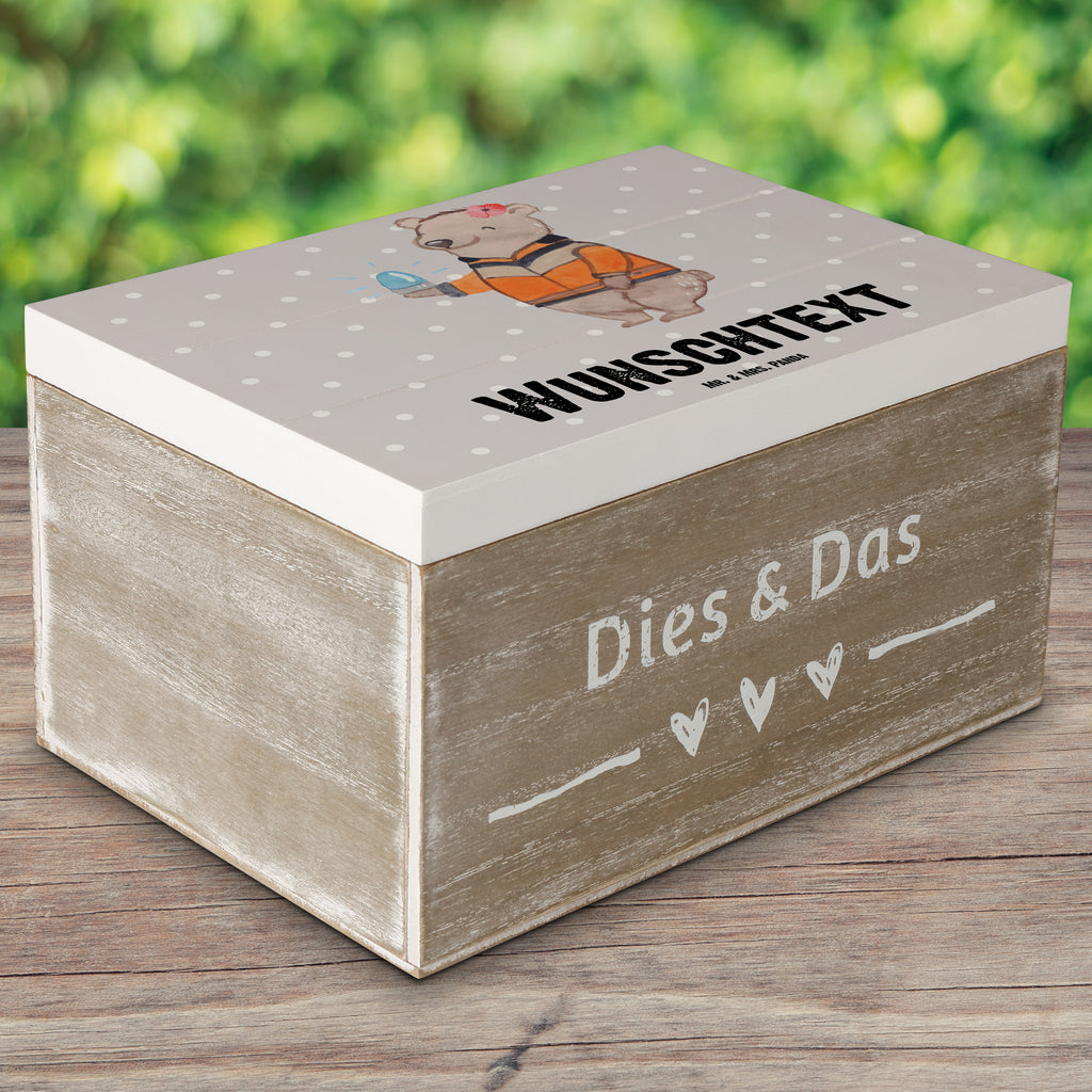 Personalisierte Holzkiste Rettungswagenfahrerin mit Herz Holzkiste mit Namen, Kiste mit Namen, Schatzkiste mit Namen, Truhe mit Namen, Schatulle mit Namen, Erinnerungsbox mit Namen, Erinnerungskiste, mit Namen, Dekokiste mit Namen, Aufbewahrungsbox mit Namen, Holzkiste Personalisiert, Kiste Personalisiert, Schatzkiste Personalisiert, Truhe Personalisiert, Schatulle Personalisiert, Erinnerungsbox Personalisiert, Erinnerungskiste Personalisiert, Dekokiste Personalisiert, Aufbewahrungsbox Personalisiert, Beruf, Ausbildung, Jubiläum, Abschied, Rente, Kollege, Kollegin, Geschenk, Schenken, Arbeitskollege, Mitarbeiter, Firma, Danke, Dankeschön