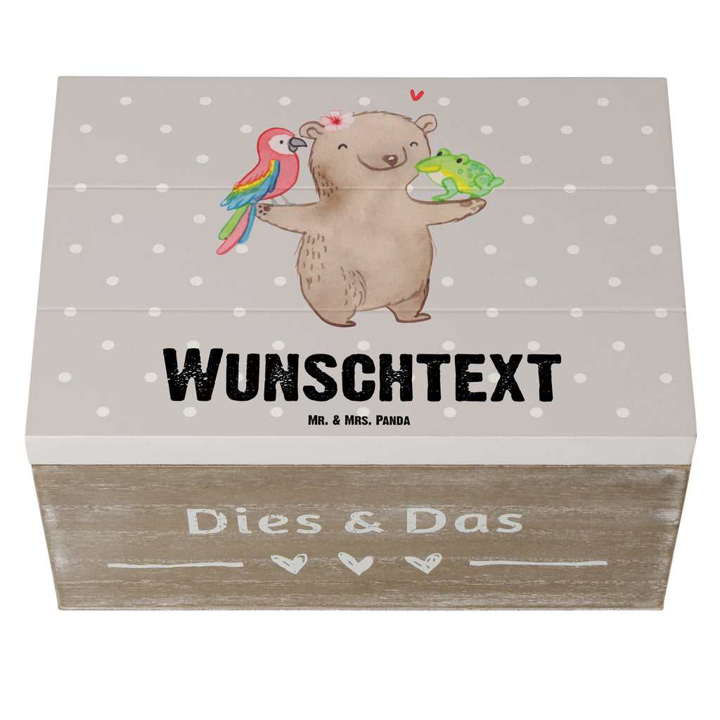 Personalisierte Holzkiste Tierpflegerin mit Herz Holzkiste mit Namen, Kiste mit Namen, Schatzkiste mit Namen, Truhe mit Namen, Schatulle mit Namen, Erinnerungsbox mit Namen, Erinnerungskiste, mit Namen, Dekokiste mit Namen, Aufbewahrungsbox mit Namen, Holzkiste Personalisiert, Kiste Personalisiert, Schatzkiste Personalisiert, Truhe Personalisiert, Schatulle Personalisiert, Erinnerungsbox Personalisiert, Erinnerungskiste Personalisiert, Dekokiste Personalisiert, Aufbewahrungsbox Personalisiert, Beruf, Ausbildung, Jubiläum, Abschied, Rente, Kollege, Kollegin, Geschenk, Schenken, Arbeitskollege, Mitarbeiter, Firma, Danke, Dankeschön