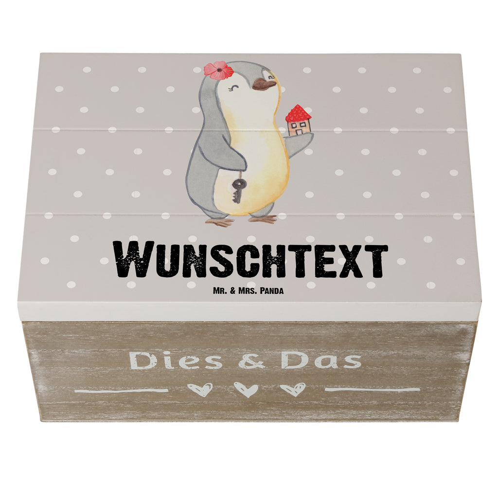 Personalisierte Holzkiste Immobilienkauffrau mit Herz Holzkiste mit Namen, Kiste mit Namen, Schatzkiste mit Namen, Truhe mit Namen, Schatulle mit Namen, Erinnerungsbox mit Namen, Erinnerungskiste, mit Namen, Dekokiste mit Namen, Aufbewahrungsbox mit Namen, Holzkiste Personalisiert, Kiste Personalisiert, Schatzkiste Personalisiert, Truhe Personalisiert, Schatulle Personalisiert, Erinnerungsbox Personalisiert, Erinnerungskiste Personalisiert, Dekokiste Personalisiert, Aufbewahrungsbox Personalisiert, Beruf, Ausbildung, Jubiläum, Abschied, Rente, Kollege, Kollegin, Geschenk, Schenken, Arbeitskollege, Mitarbeiter, Firma, Danke, Dankeschön, Immobilienmaklerin, Immobilienhändlerin, Immobilienkauffrau, Immobilienbüro